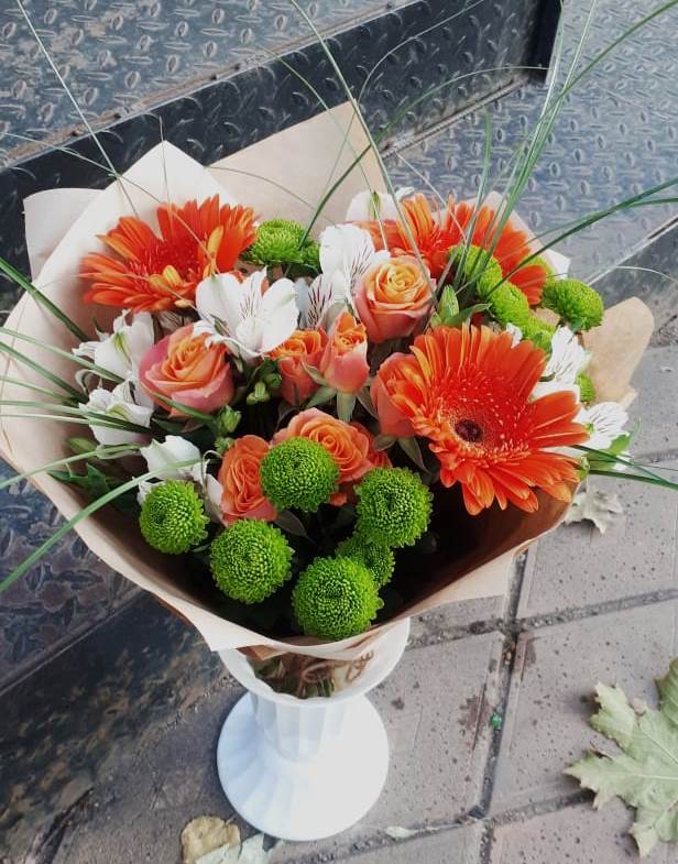 Букет цветов из: Герберы, Хризантемы, Альстромерии и Розы в Мещерино