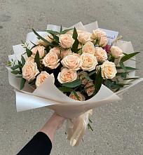 Букет Кремовые розы Латте в Мещерино