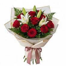 Букет цветов из:  Лилии и Розы в Мещерино