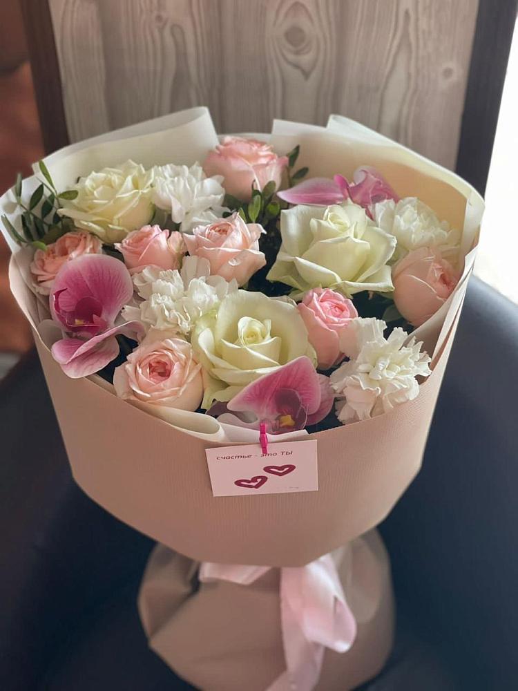 Букет цветов из: Орхидеи, Розы и Гвоздики в Мещерино