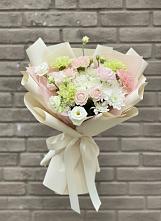 Букет цветов из:  Гвоздики, Розы, Лизиантусы и Хризантемы в Мещерино