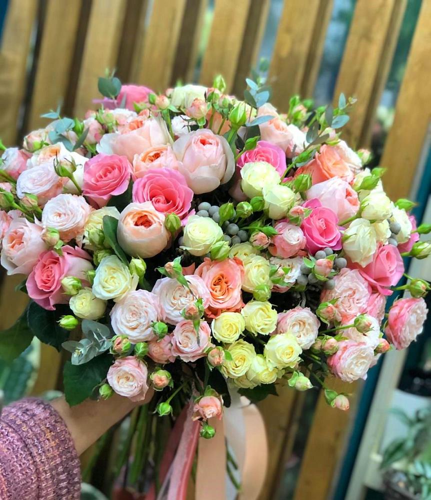 Букет цветов из: Розы в Мещерино