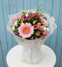 Букет цветов из:  Герберы, Альстромерии и Лизиантусы в Мещерино