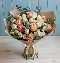 Букет цветов из:  Альстромерии и Розы в Мещерино