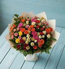 Букет Микс из разноцветных кустовых роз в Мещерино